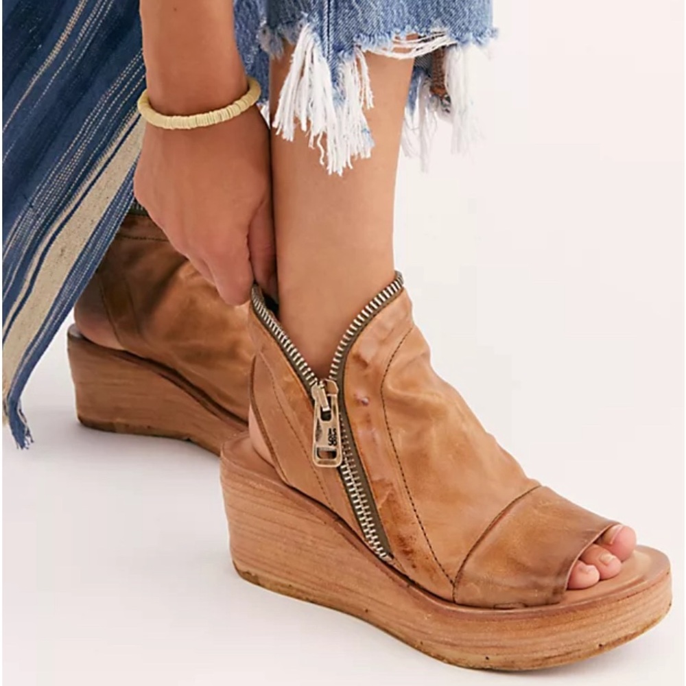A.S. 98 Hazel Zip wedges booties size 37